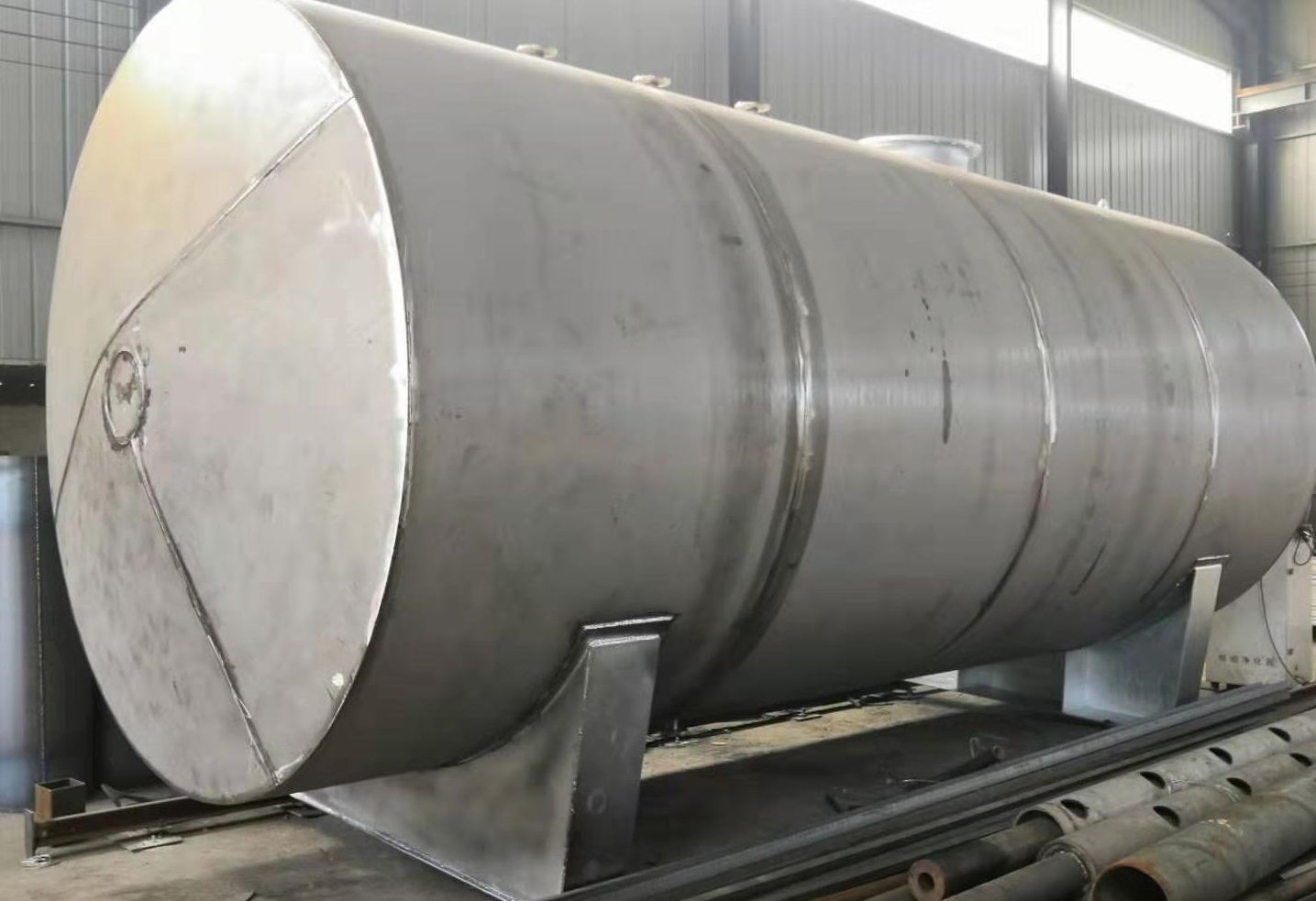 不銹鋼儲罐在食用油儲存中的重要性和優(yōu)勢